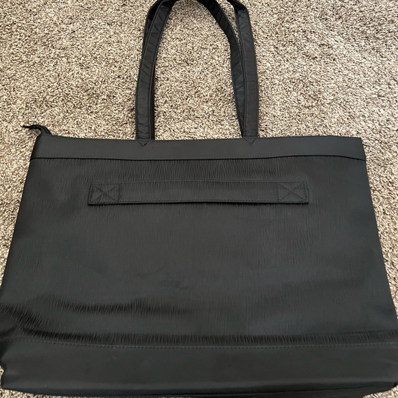 NWT AWAKENING GIFT BAG SET WITH CARDS - Picture 3 of 9